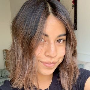 Meet your Posher, Daniela